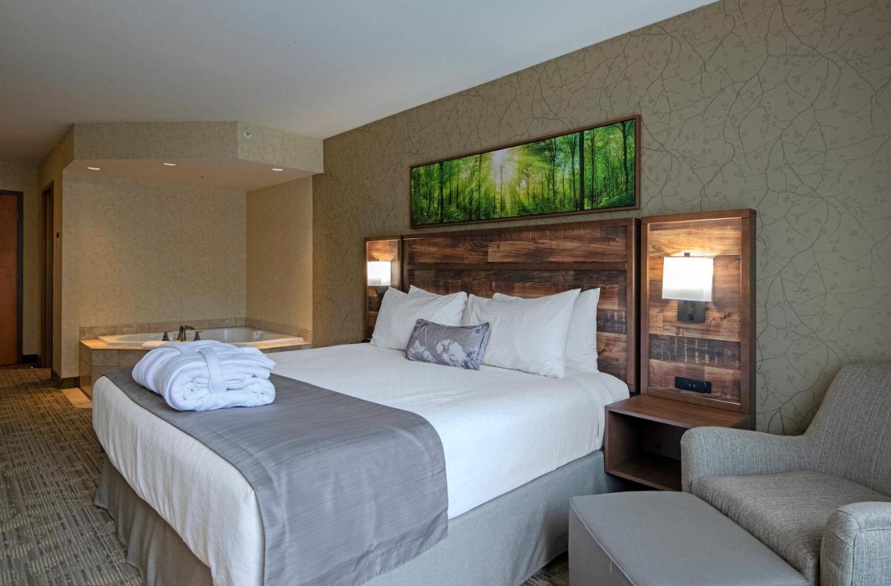Best Western Plus Valemount Inn & Suites Exterior photo