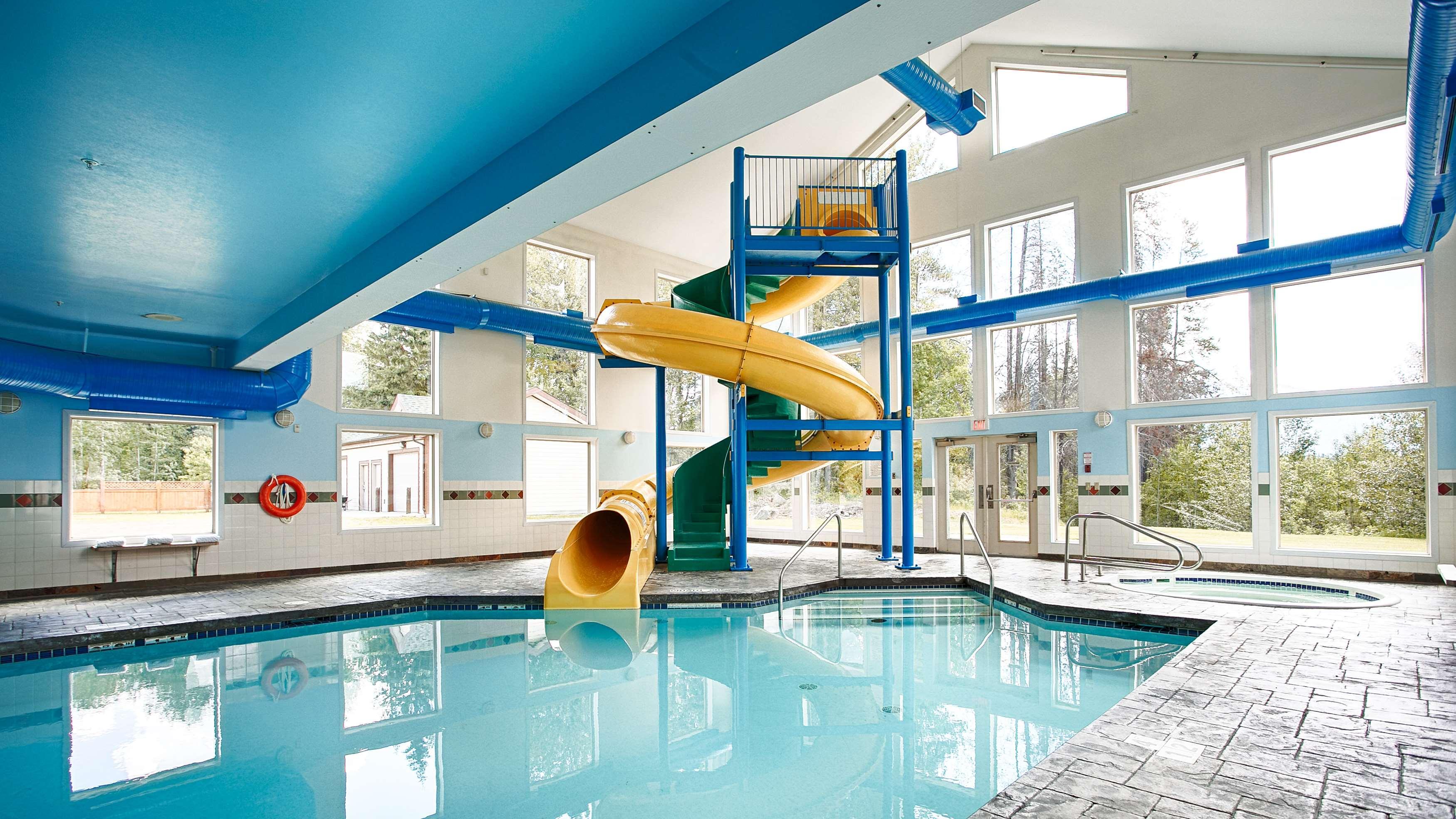 Best Western Plus Valemount Inn & Suites Exterior photo