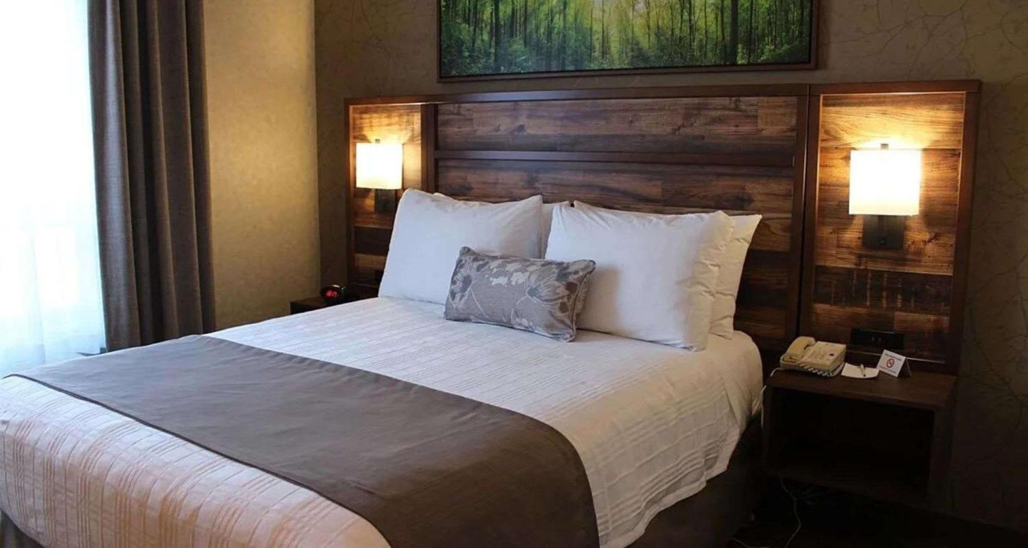 Best Western Plus Valemount Inn & Suites Exterior photo