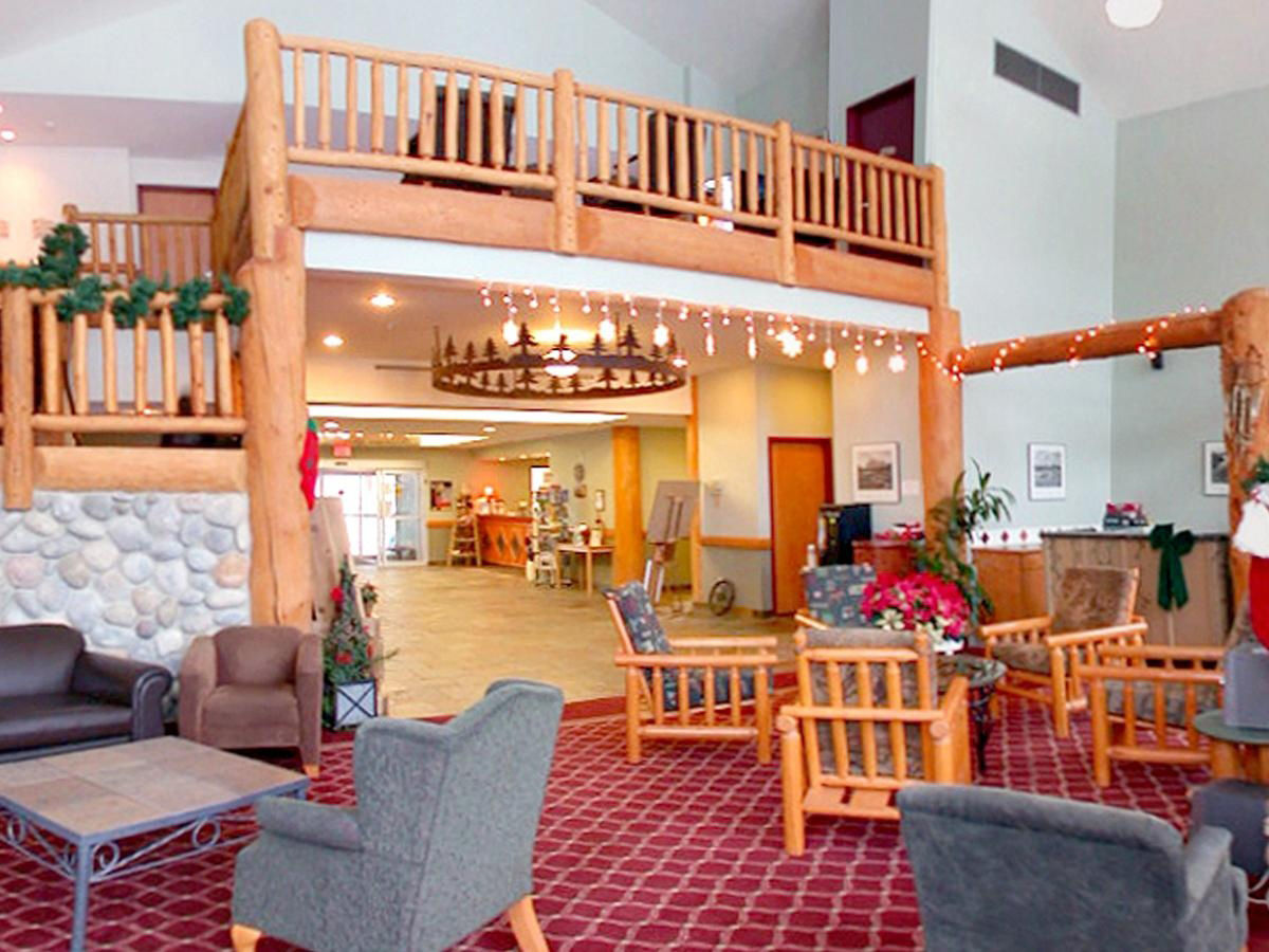 Best Western Plus Valemount Inn & Suites Exterior photo