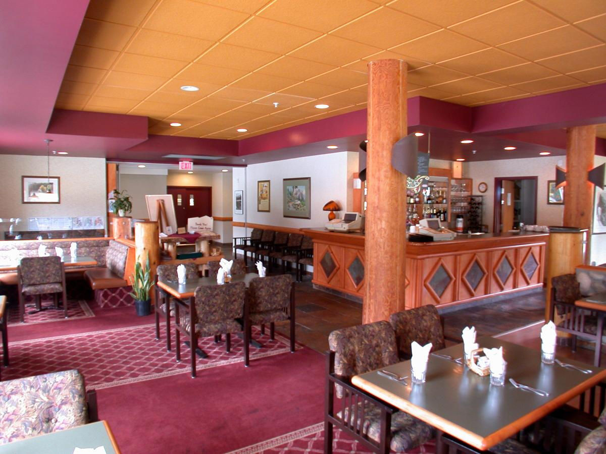 Best Western Plus Valemount Inn & Suites Exterior photo